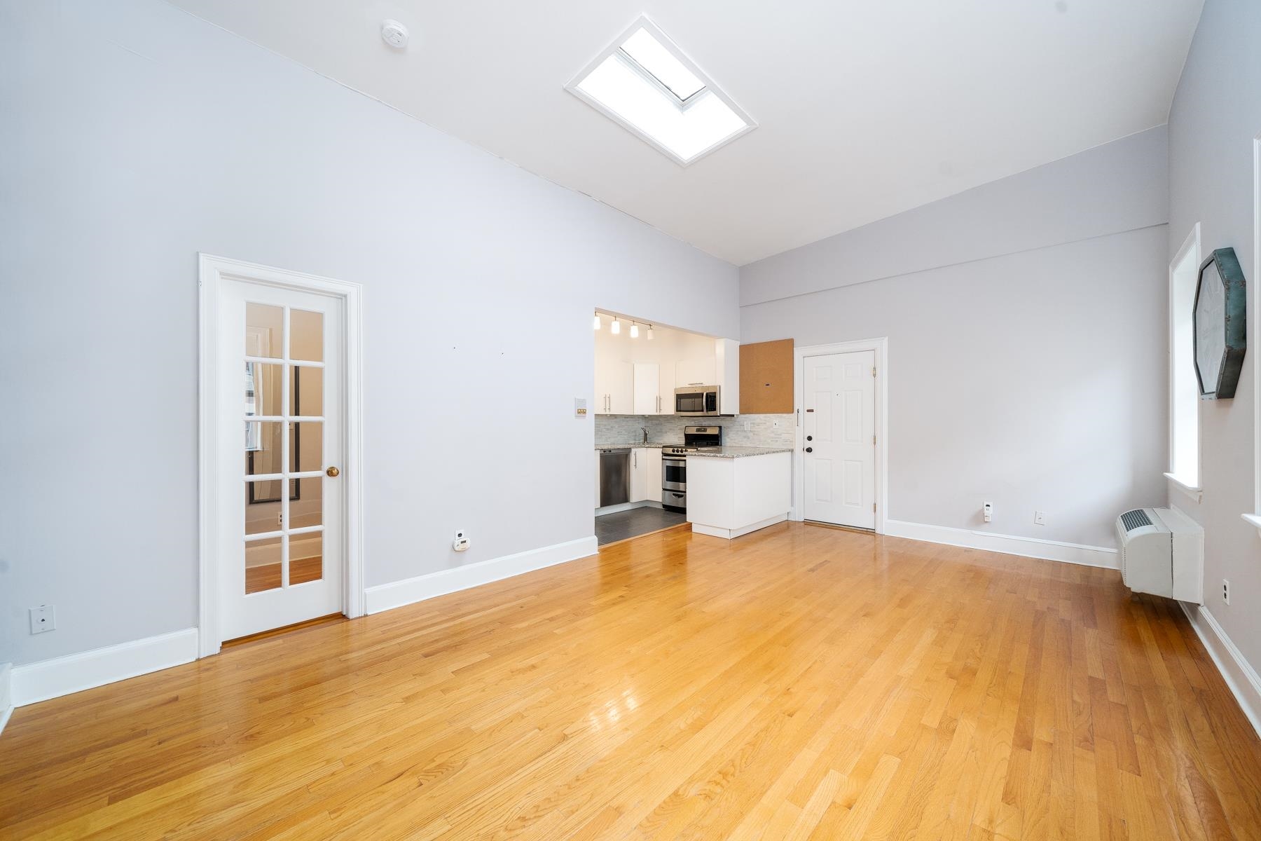 309 1ST ST Unit: 3A