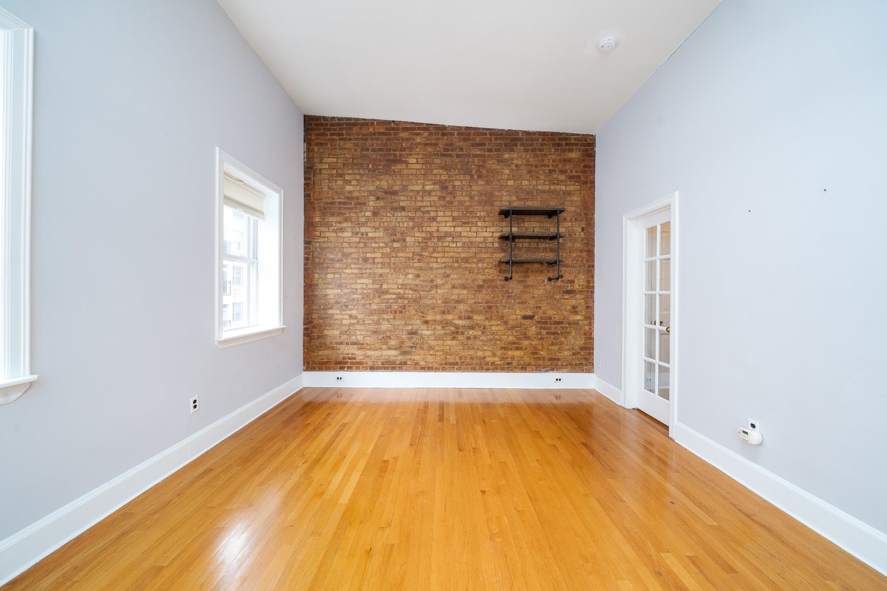 309 1ST ST Unit: 3A