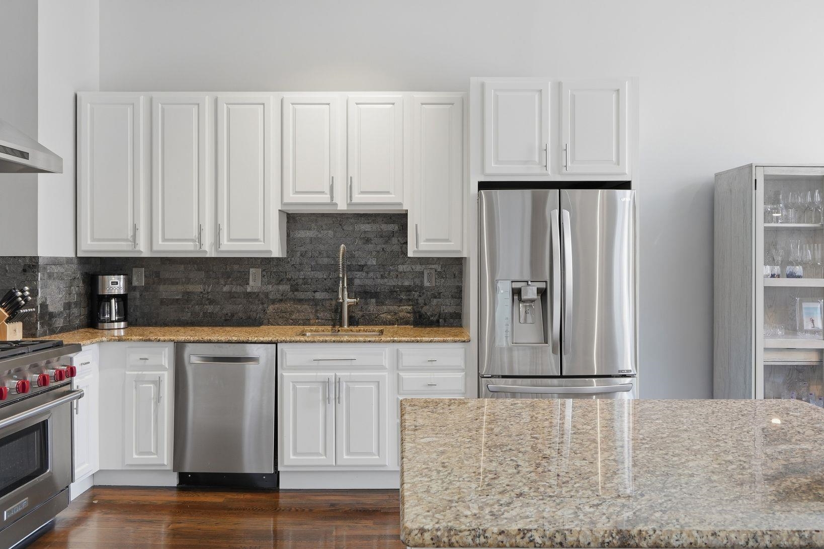 1023 CLINTON ST Unit: 4A