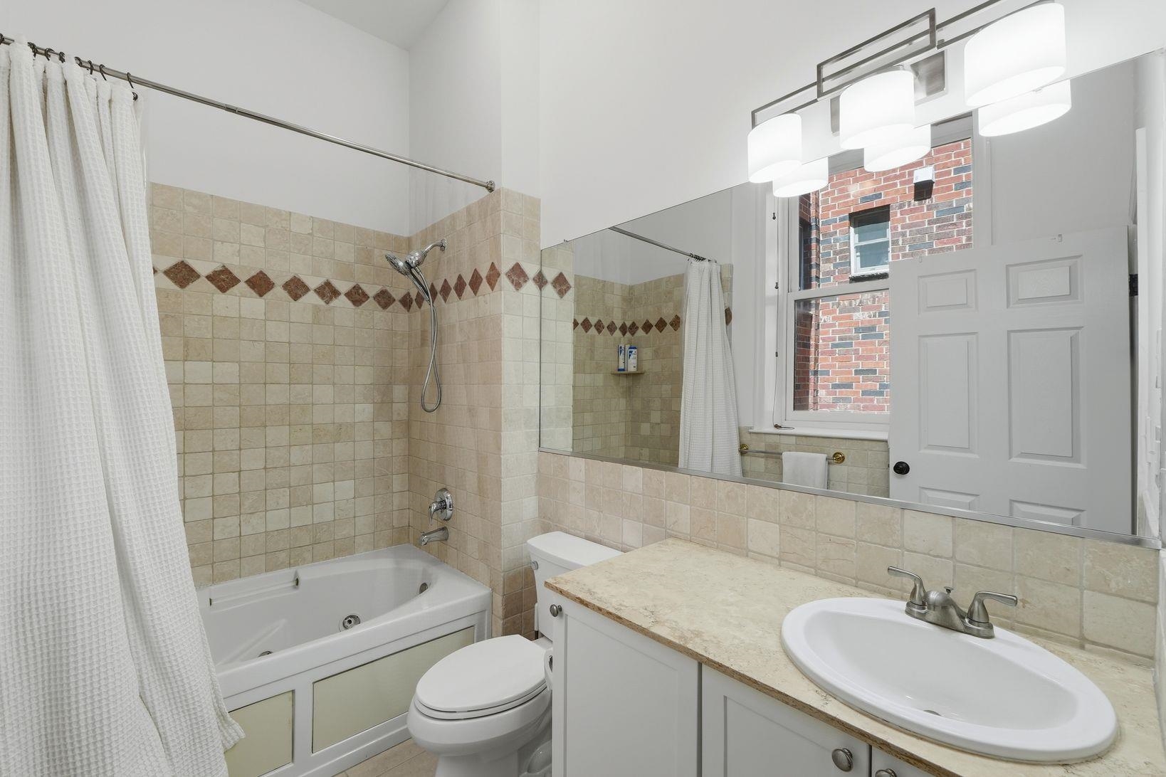 1023 CLINTON ST Unit: 4A
