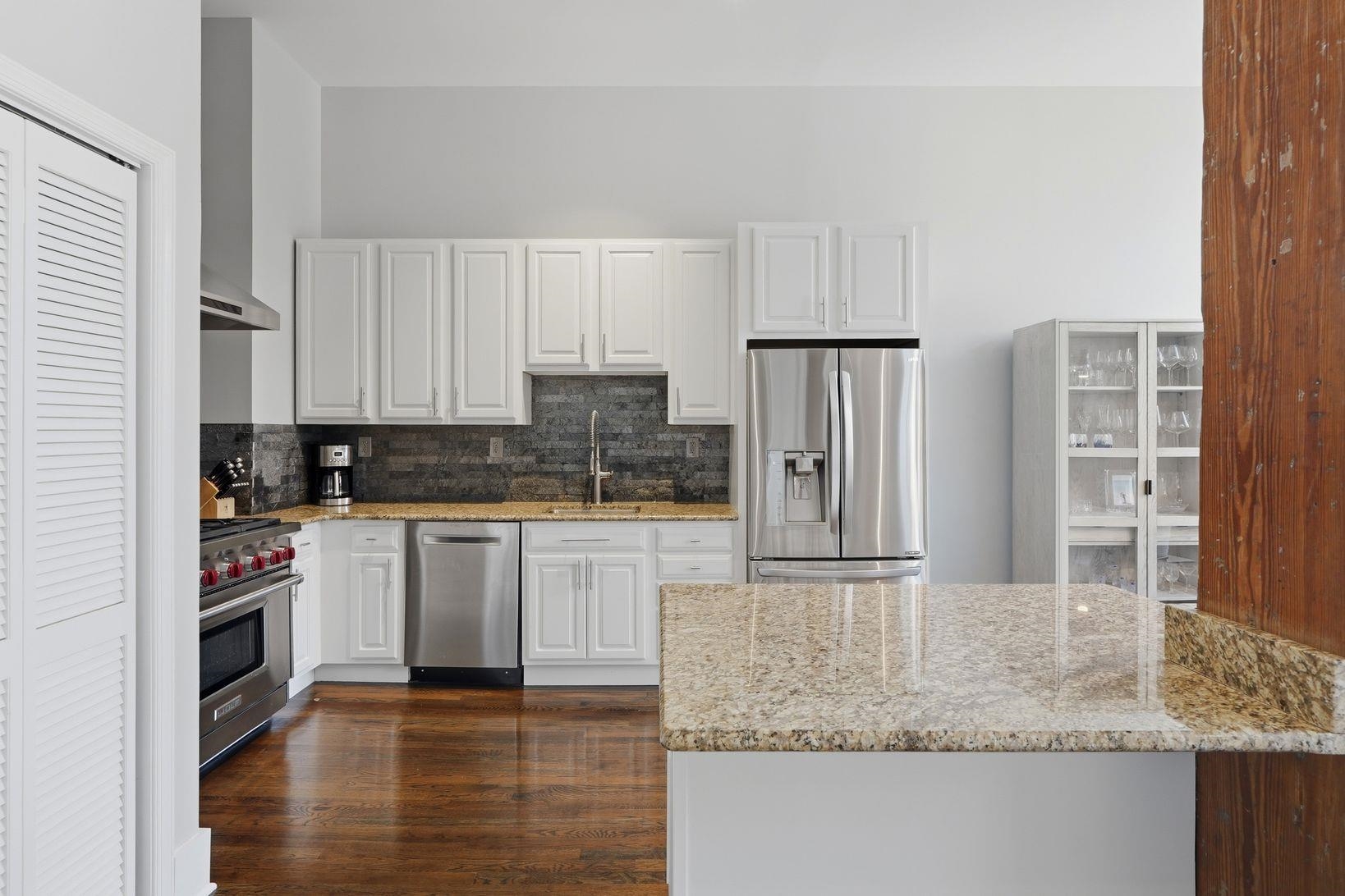 1023 CLINTON ST Unit: 4A