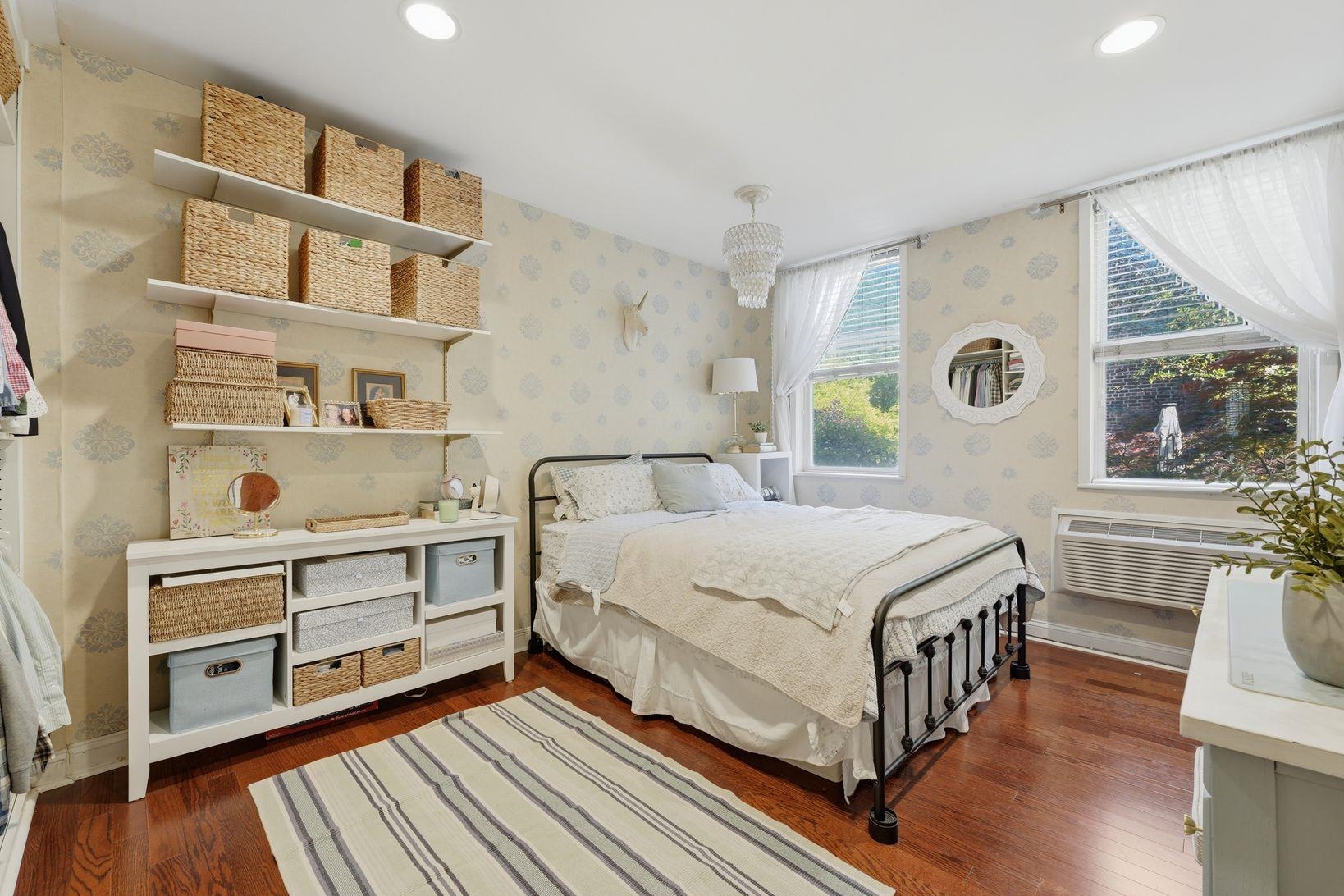 405 BLOOMFIELD ST Unit: 2