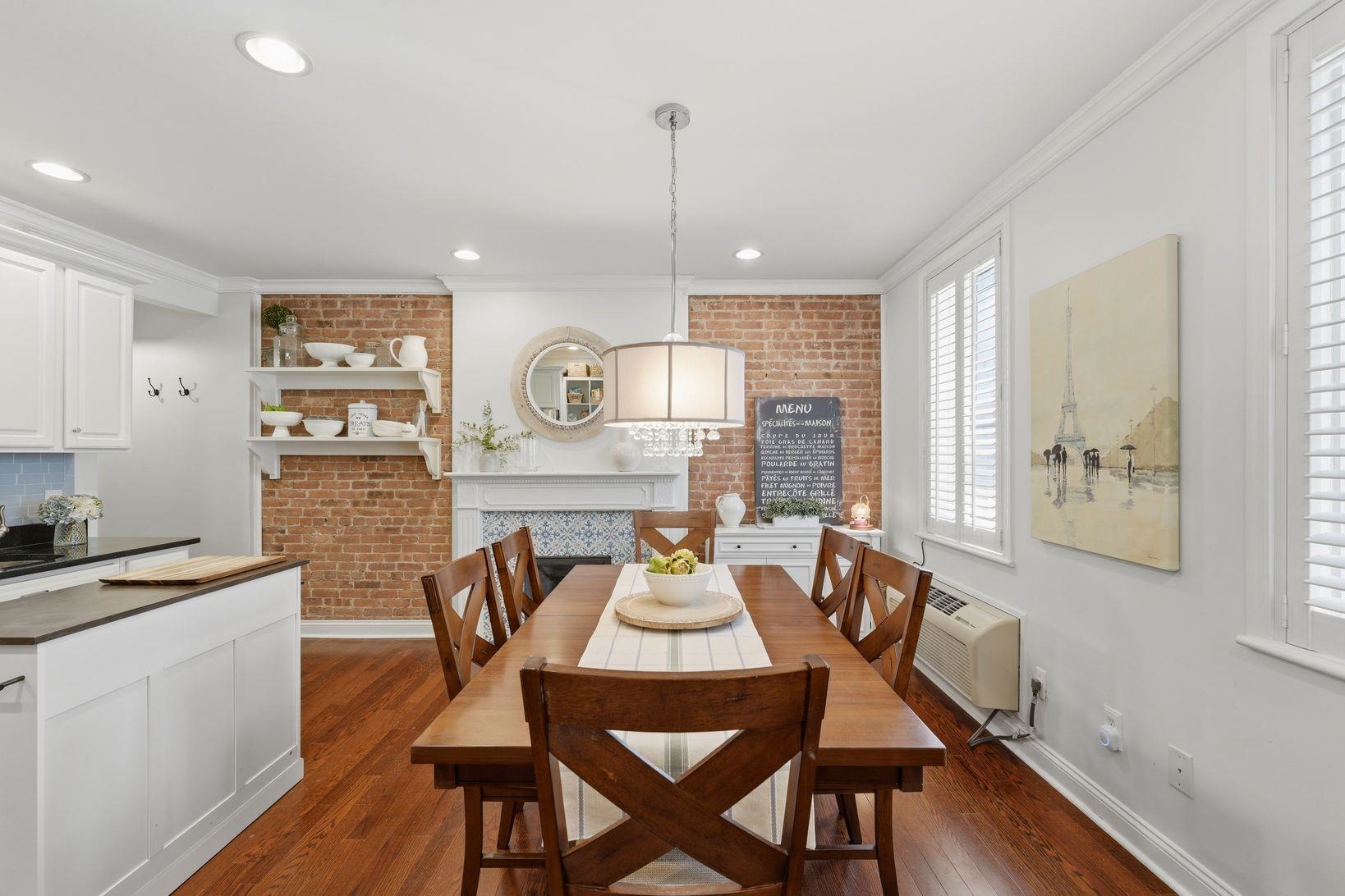 405 BLOOMFIELD ST Unit: 2