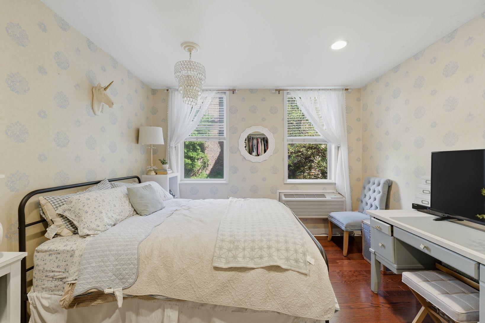 405 BLOOMFIELD ST Unit: 2
