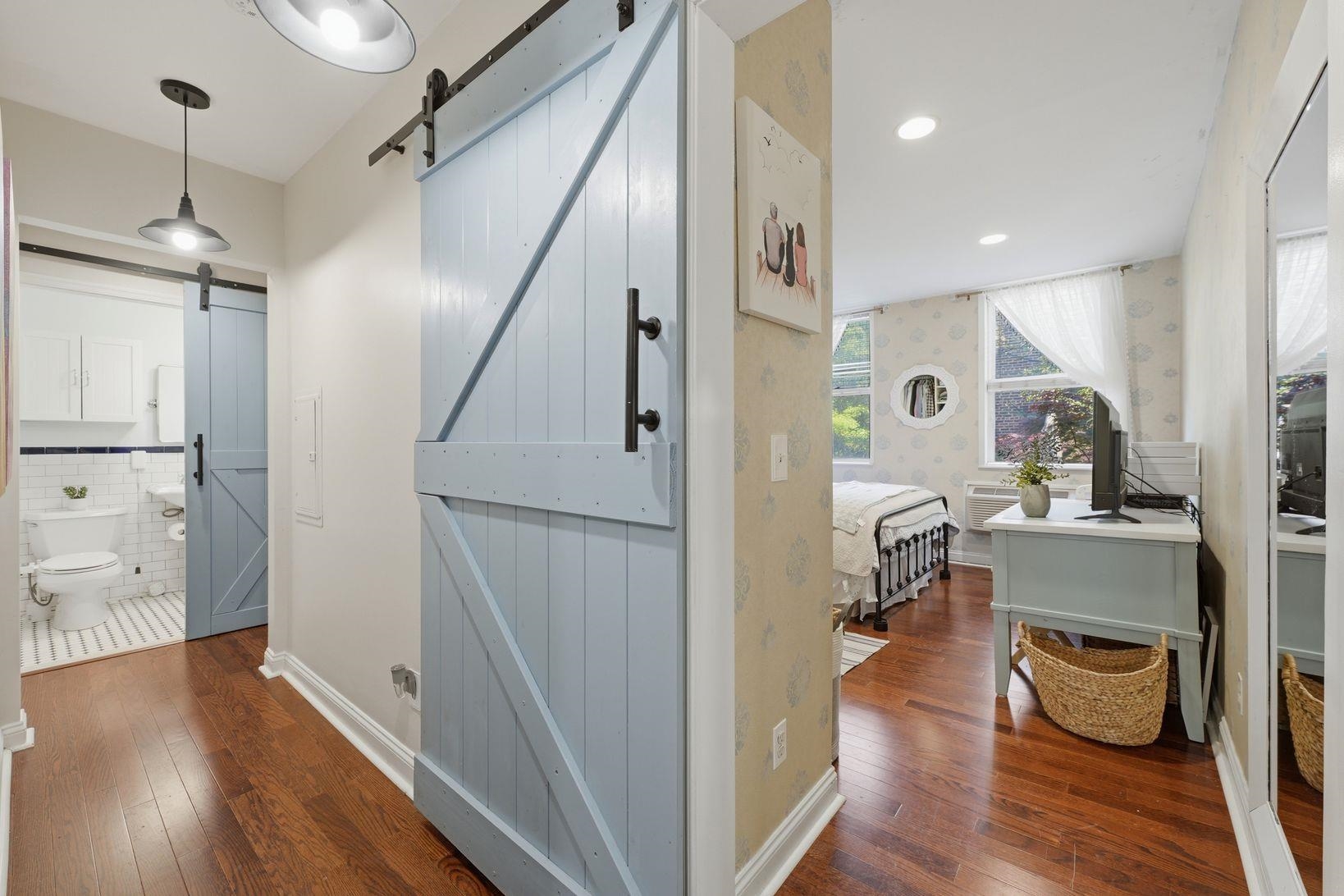 405 BLOOMFIELD ST Unit: 2