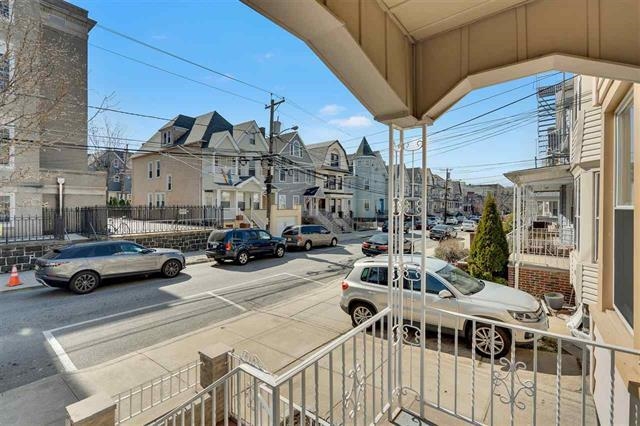 36 46TH ST Unit: 1
