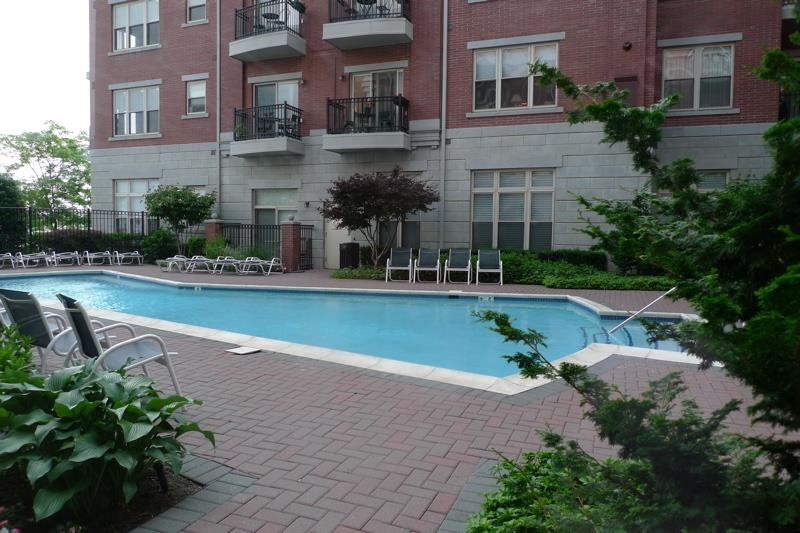 15 WARREN ST Unit: 121