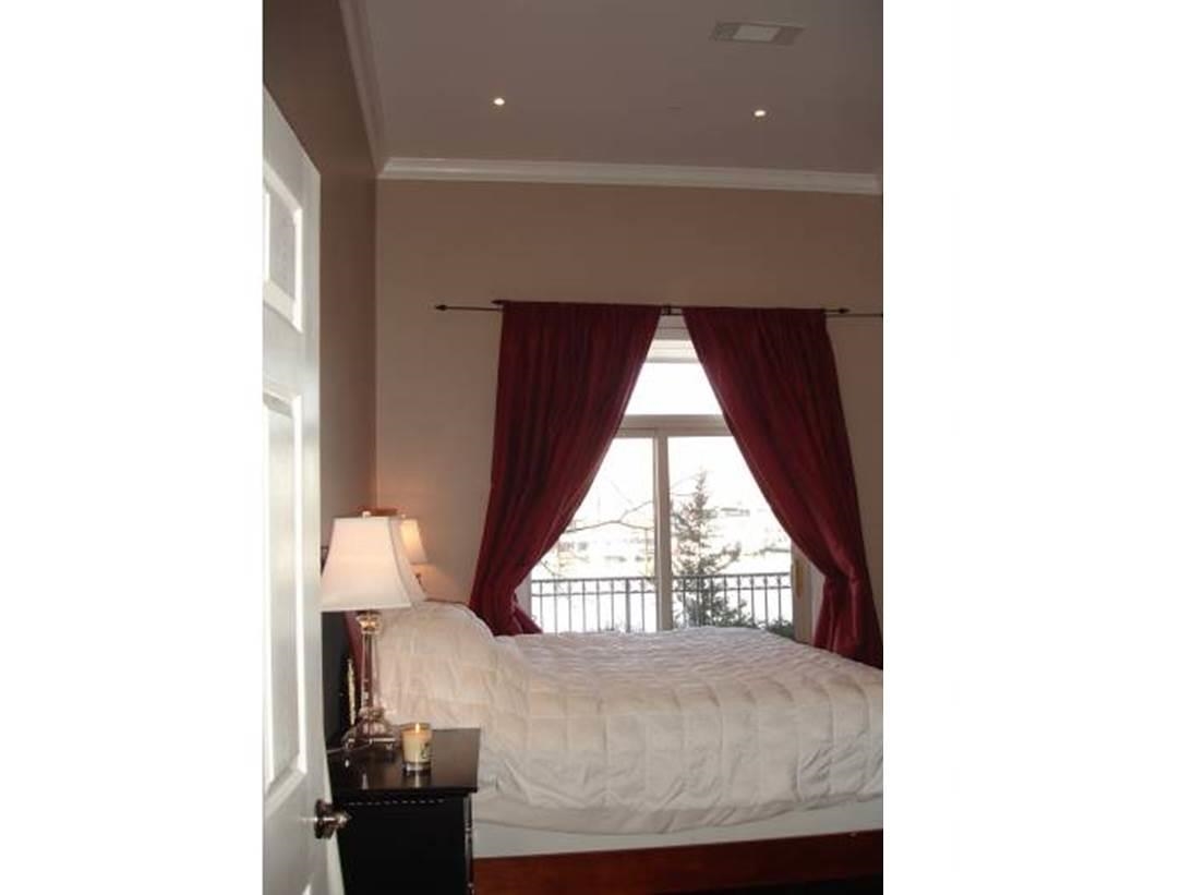 15 WARREN ST Unit: 121