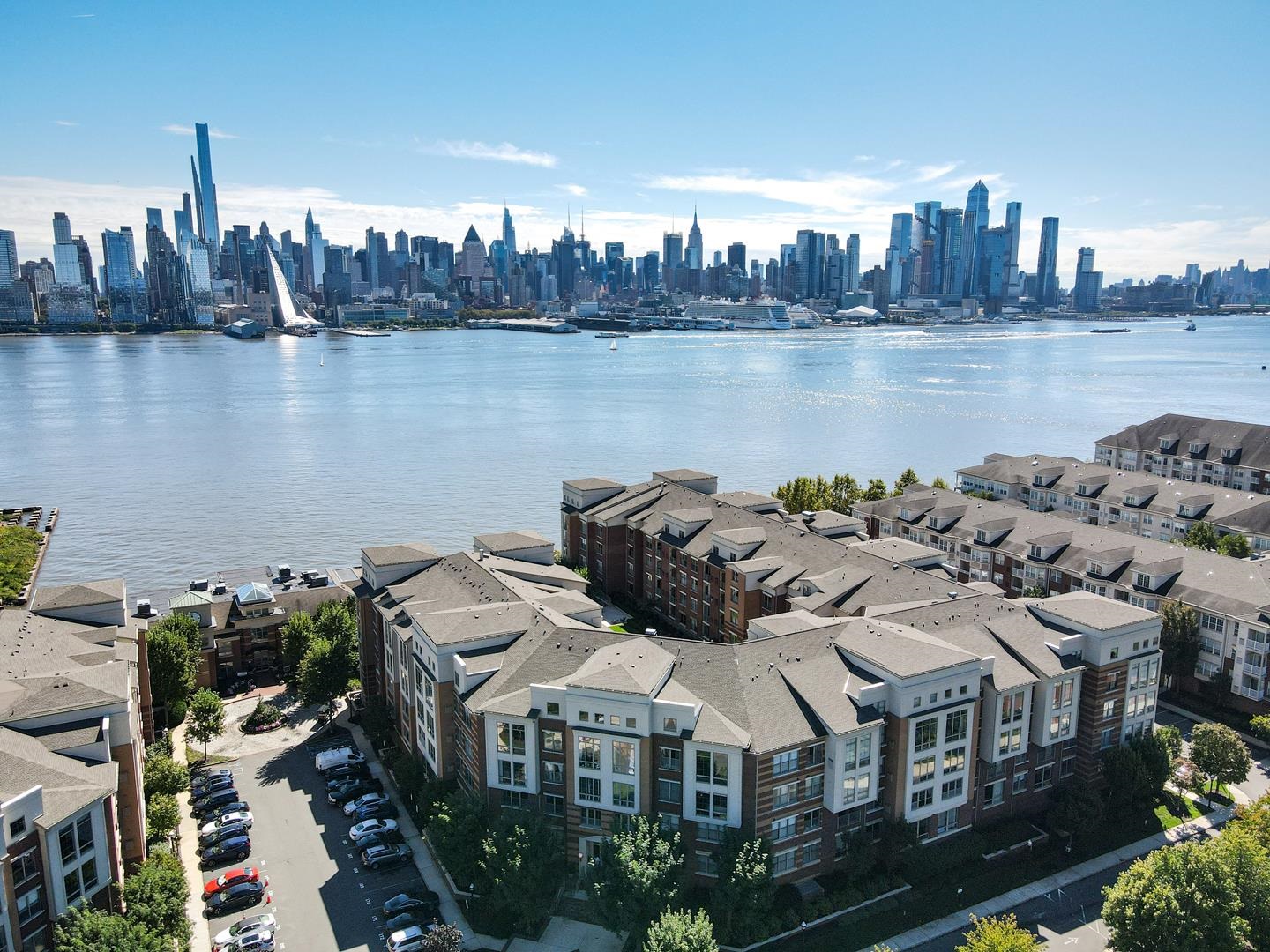 26 AVENUE AT PORT IMPERIAL Unit: 204