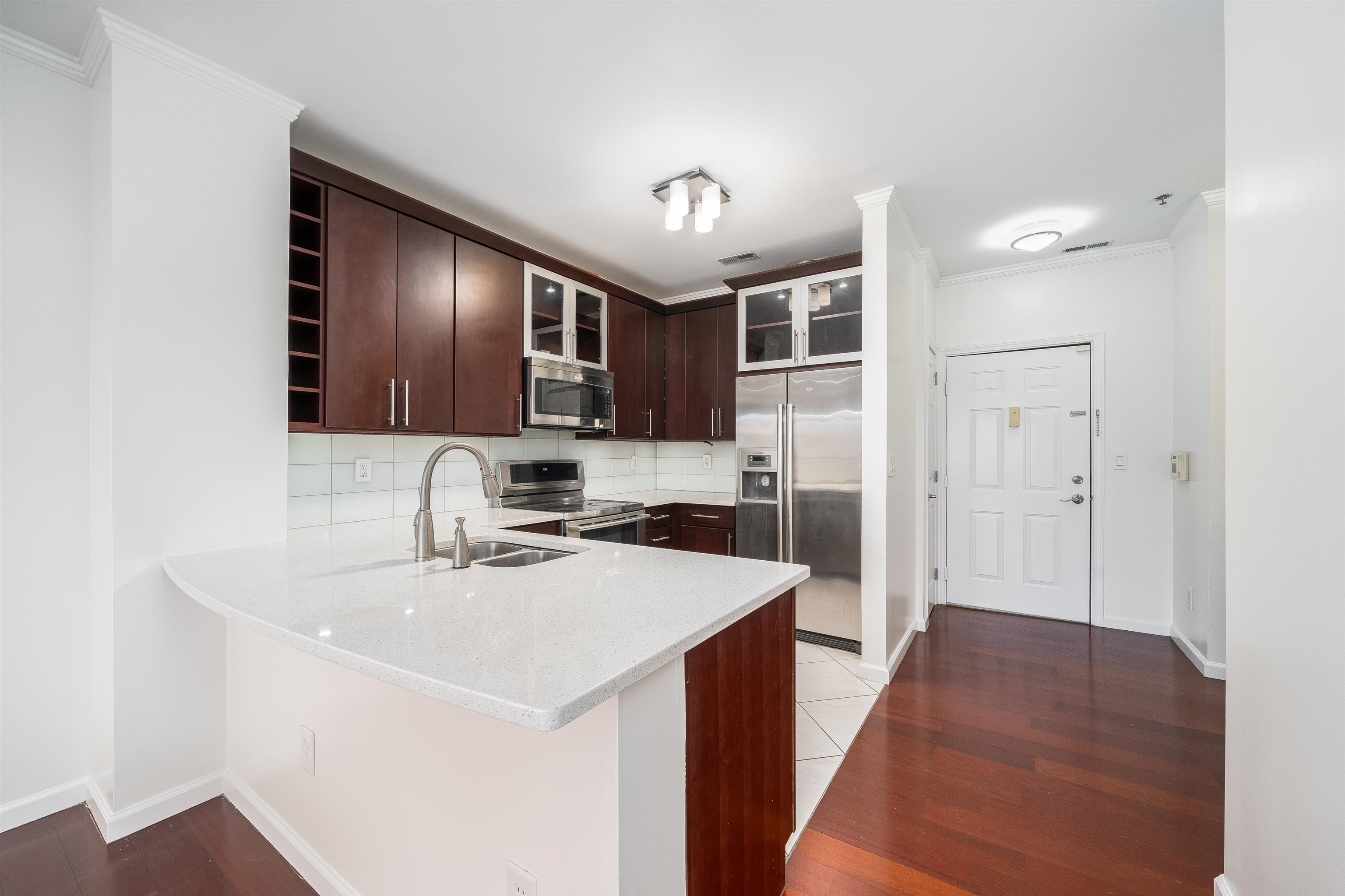 26 AVENUE AT PORT IMPERIAL Unit: 204