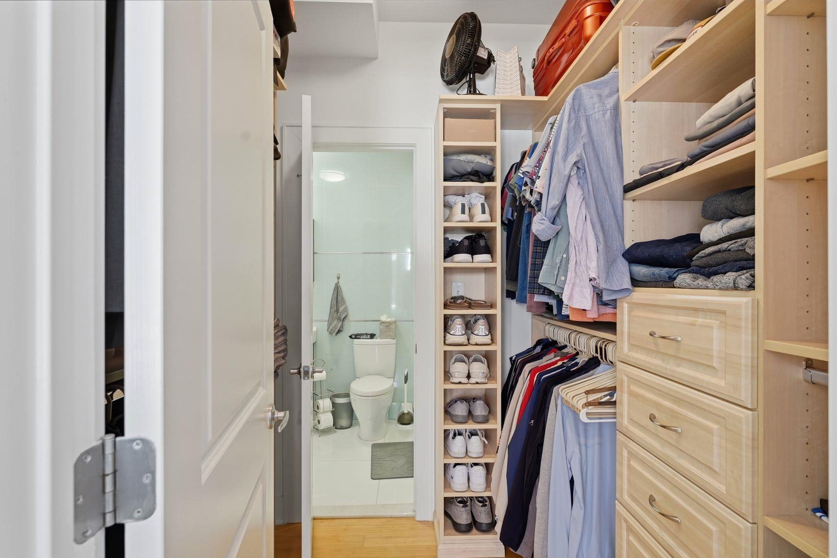 838 PARK AVE Unit: 2