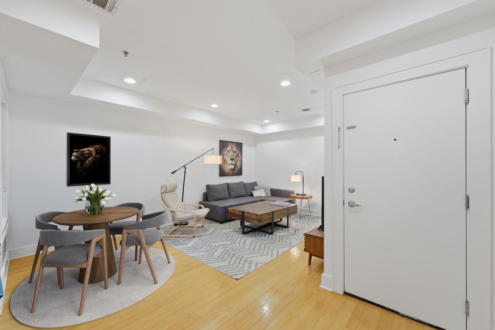 838 PARK AVE Unit: 2