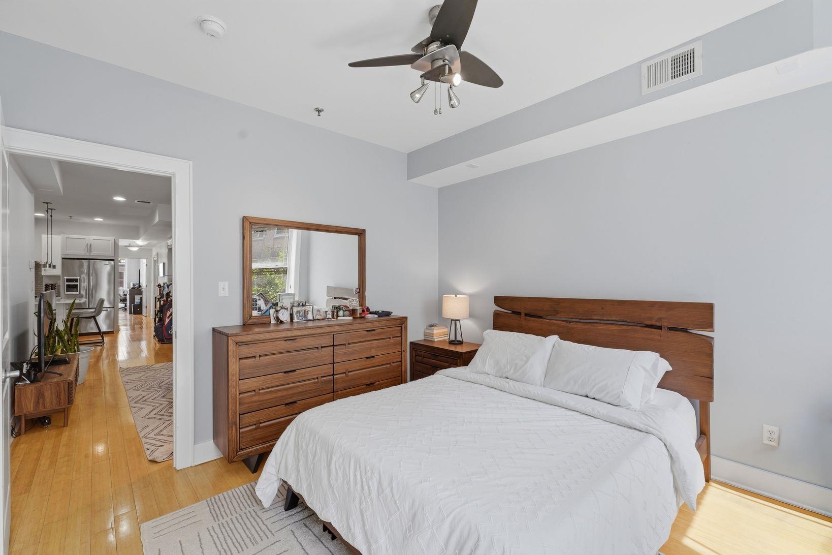838 PARK AVE Unit: 2