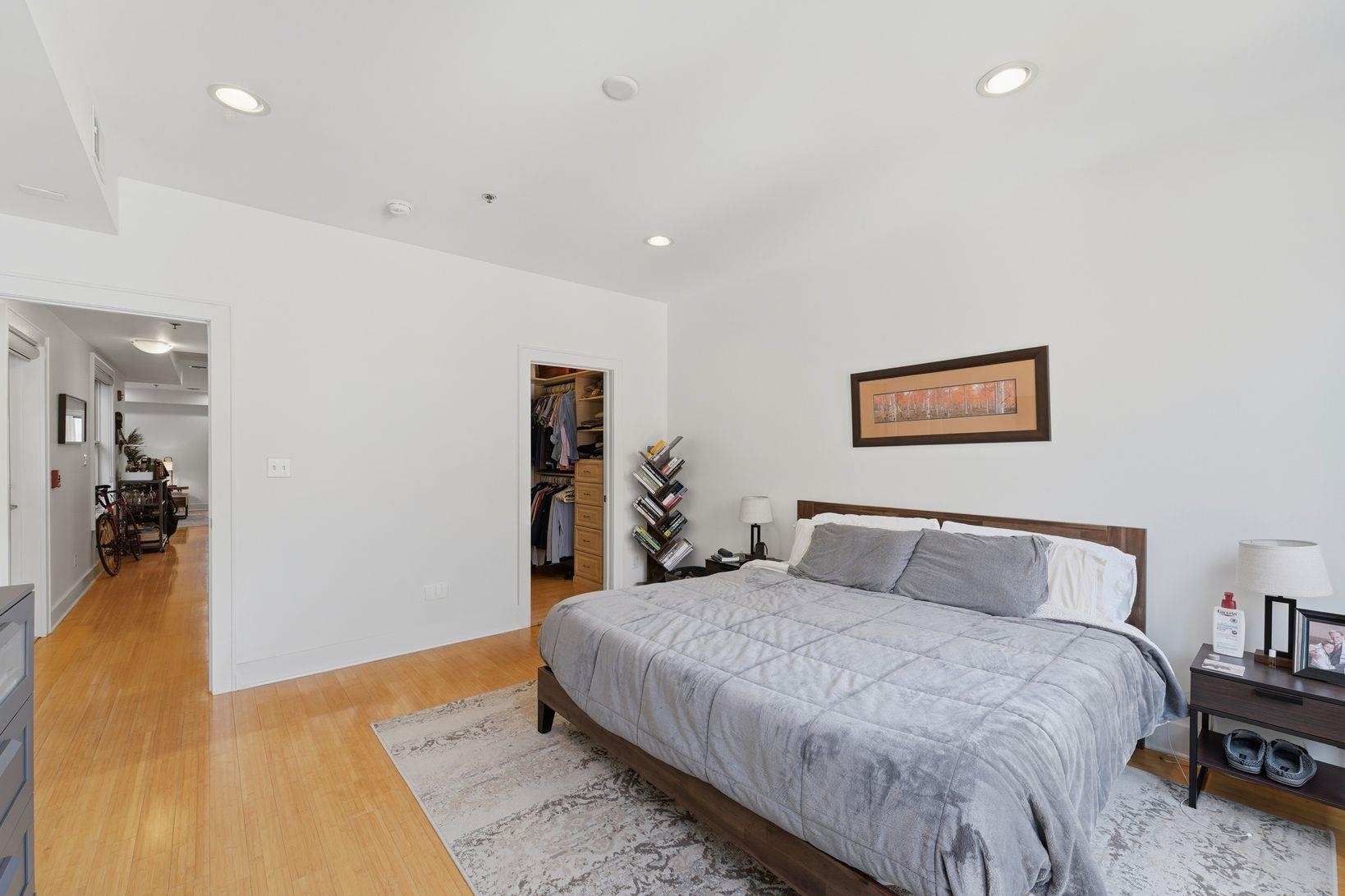 838 PARK AVE Unit: 2