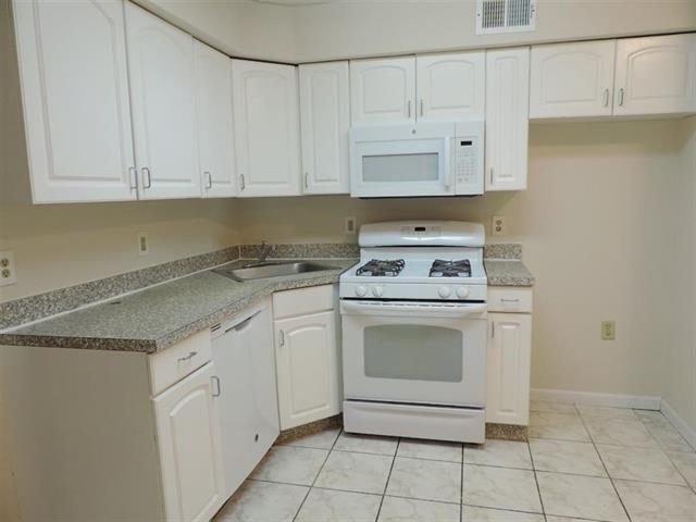 524-526 4TH ST Unit: 13