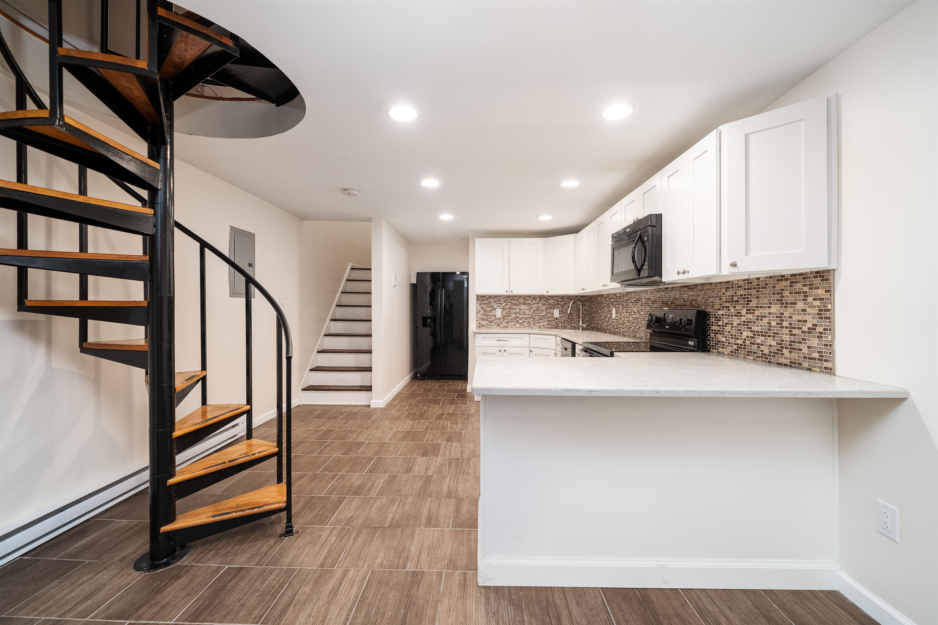 1314 HUDSON ST Unit: 2