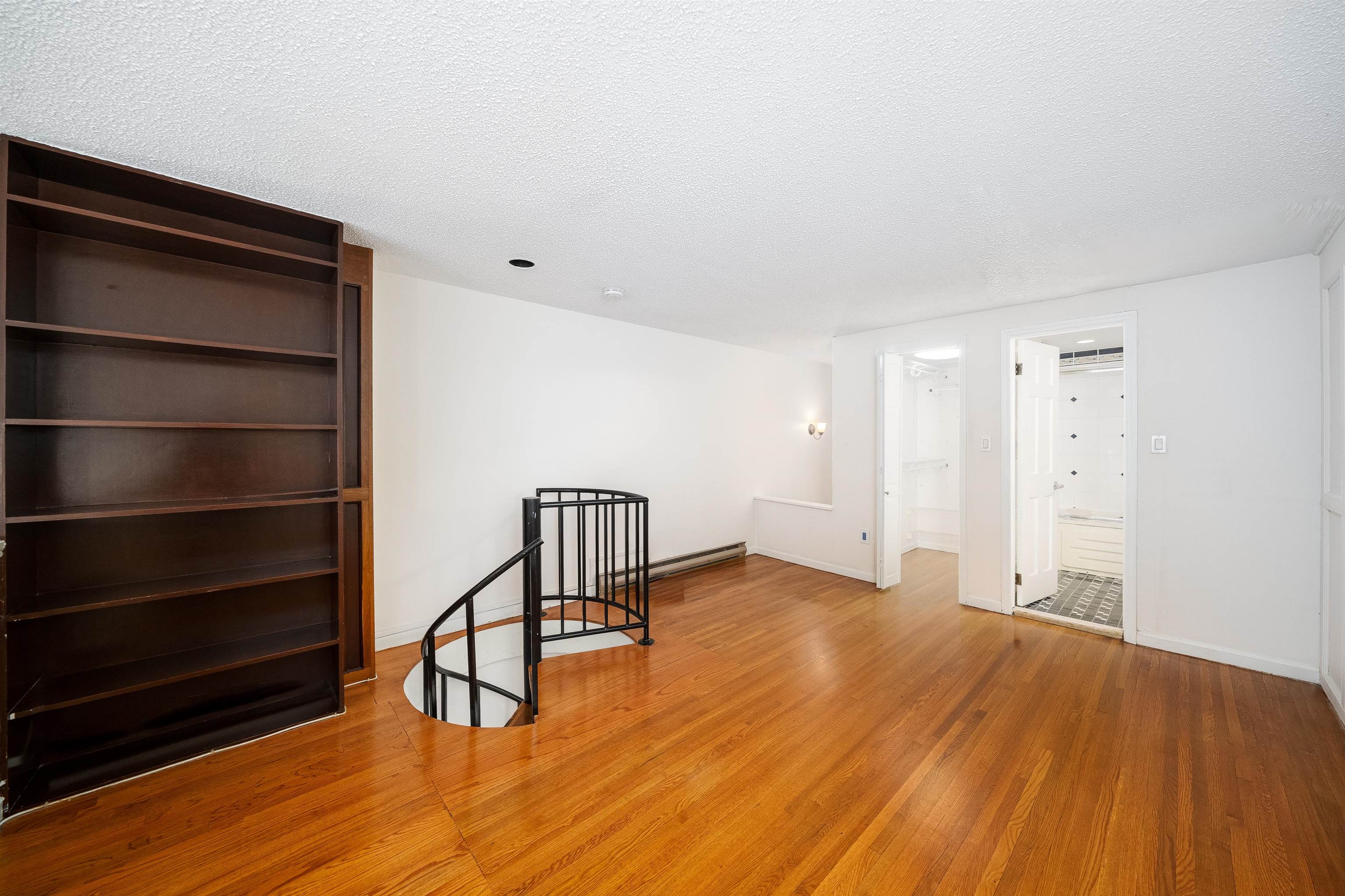 1314 HUDSON ST Unit: 2