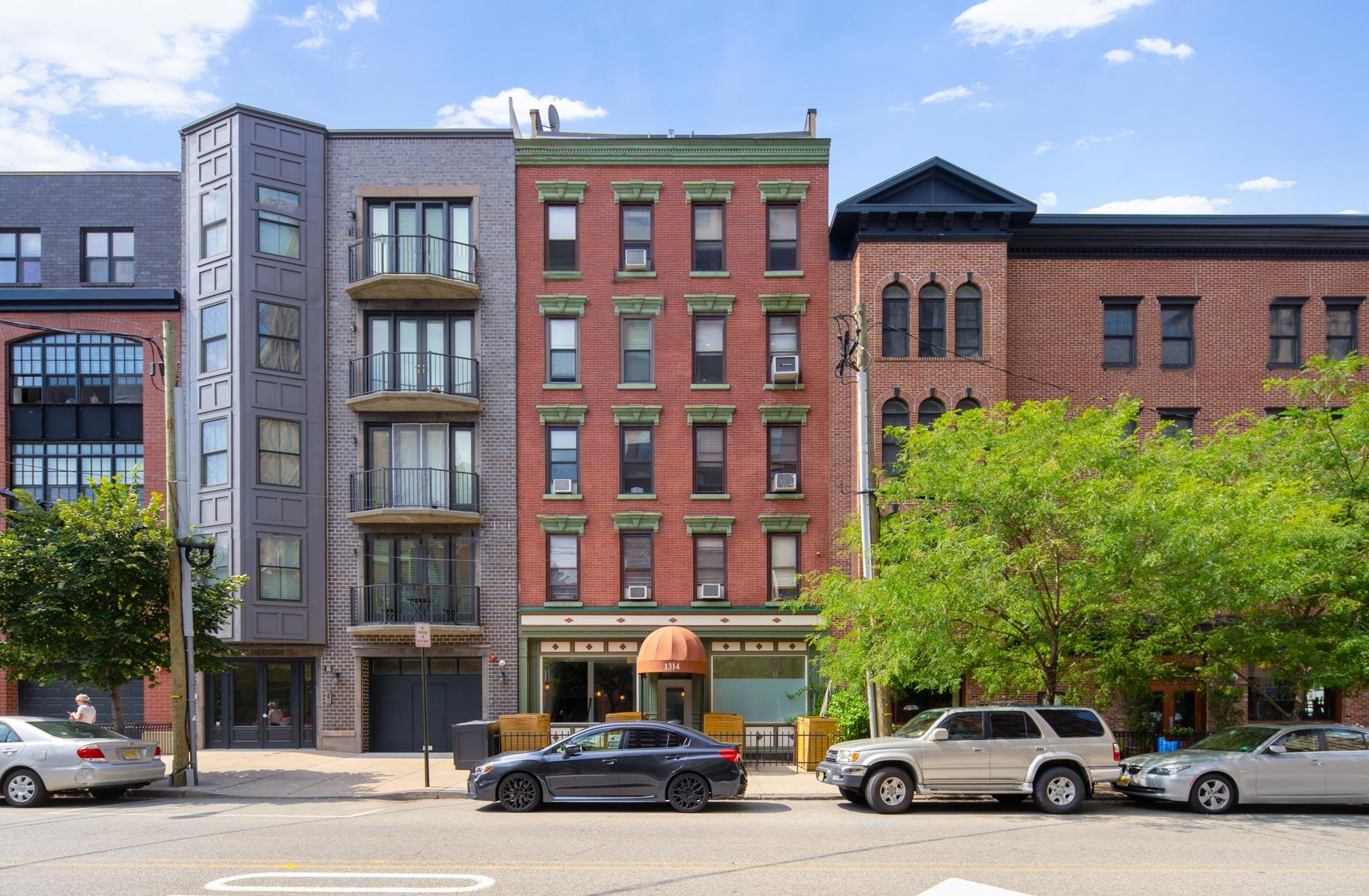 1314 HUDSON ST Unit: 2