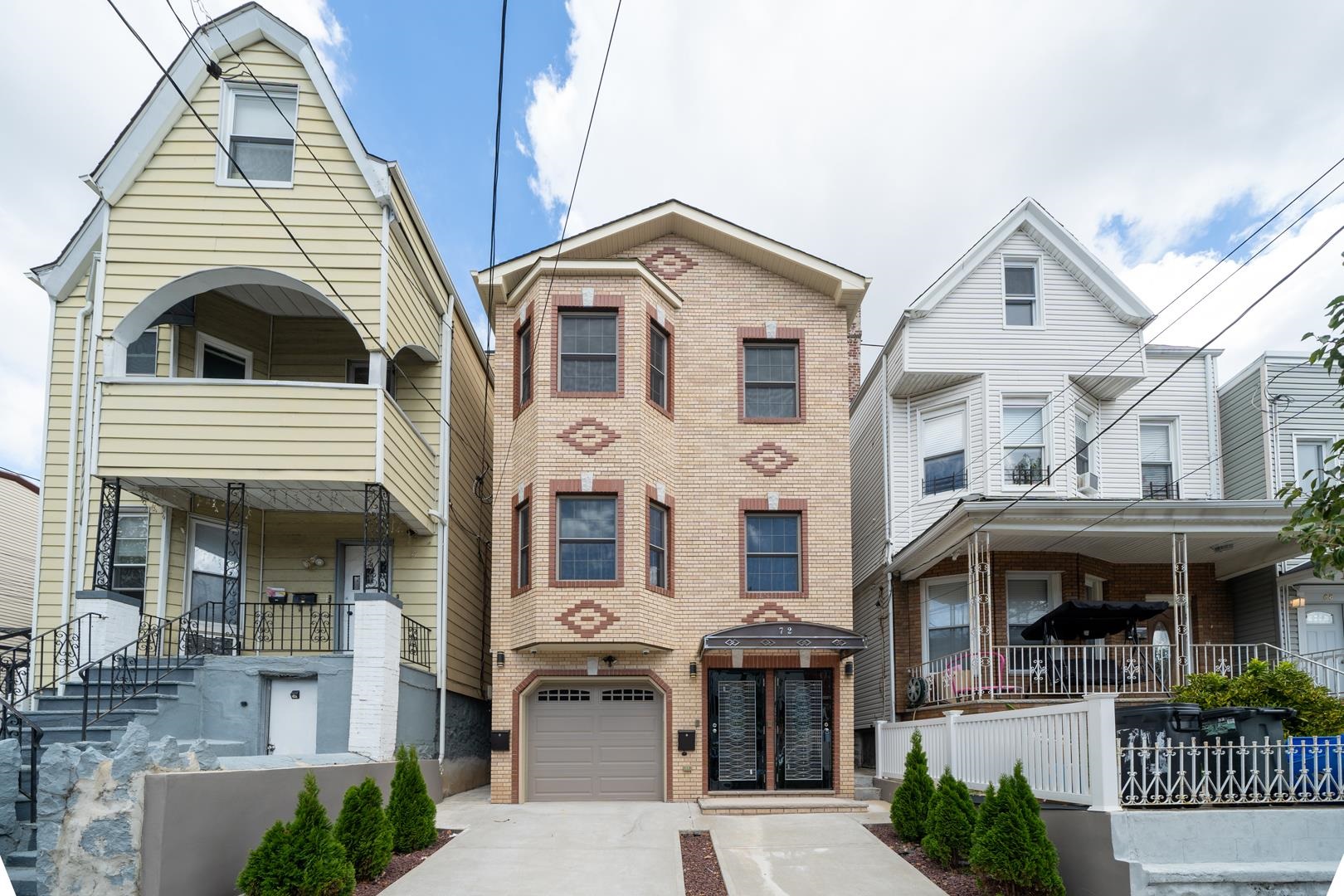 72 CHARLES ST