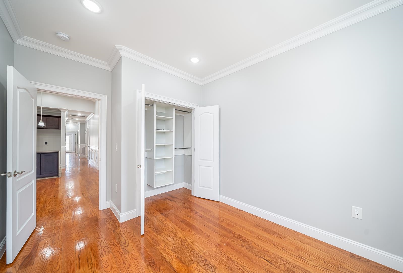 72 CHARLES ST