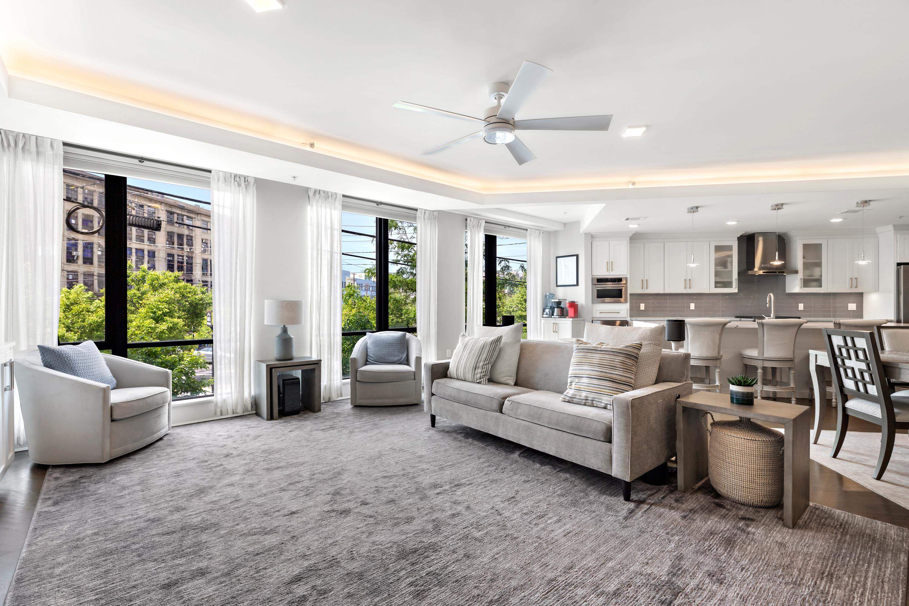 10 PATERSON AVE Unit: 3B