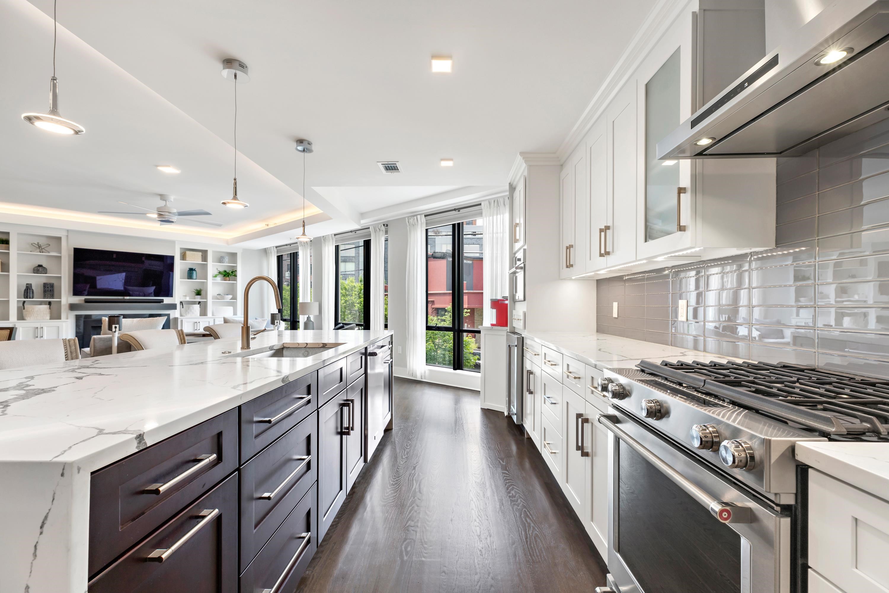 10 PATERSON AVE Unit: 3B