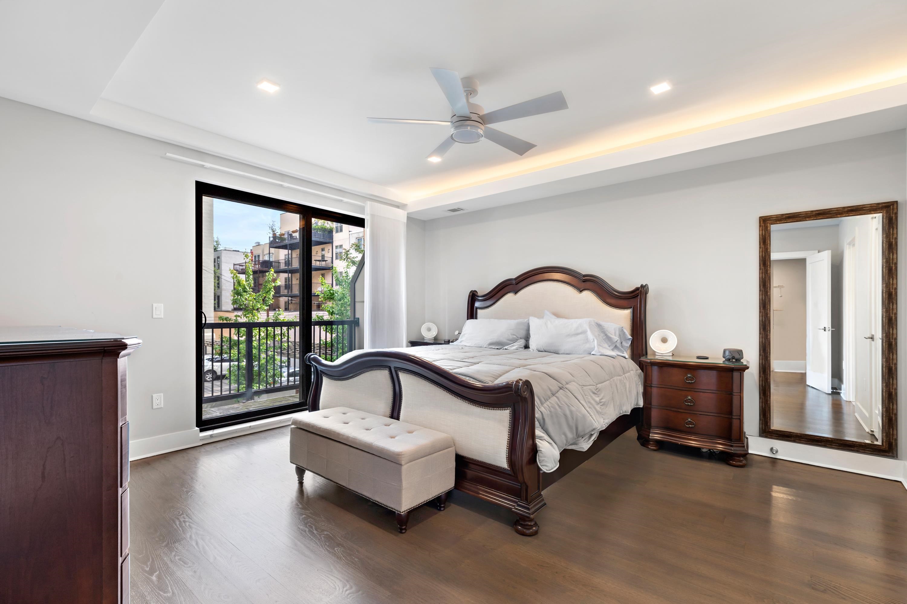 10 PATERSON AVE Unit: 3B