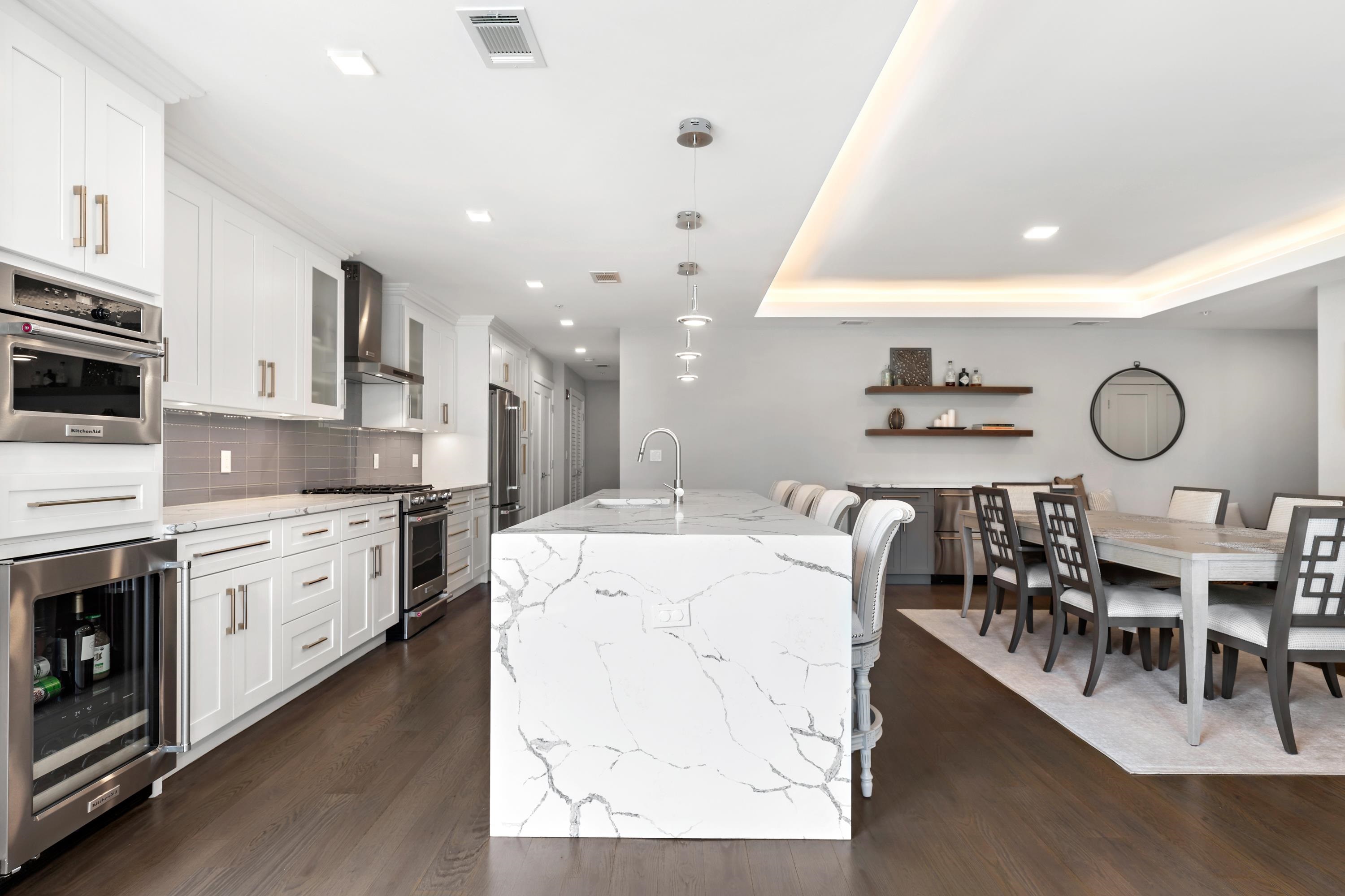 10 PATERSON AVE Unit: 3B