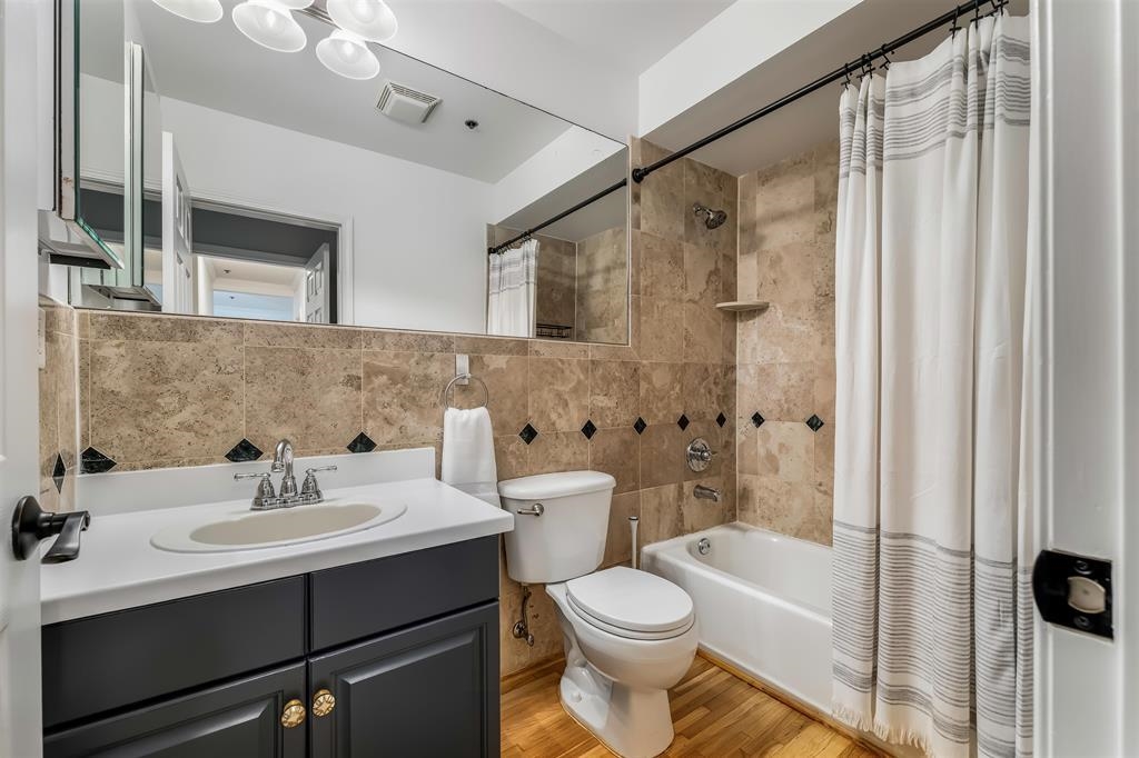 508 1ST ST Unit: 2W