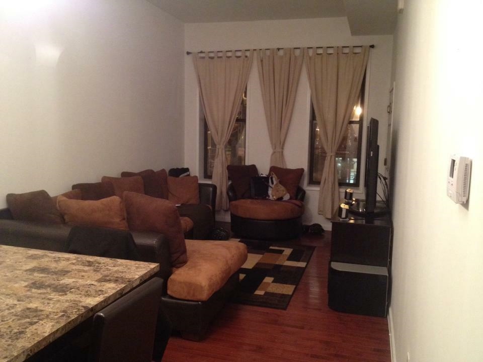 689 BERGEN AVE Unit: 2