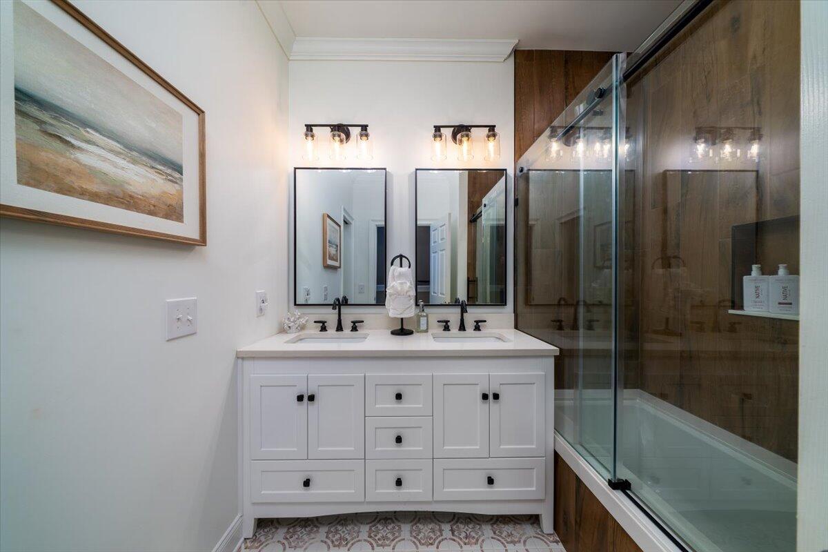 6124 Rudder Lane