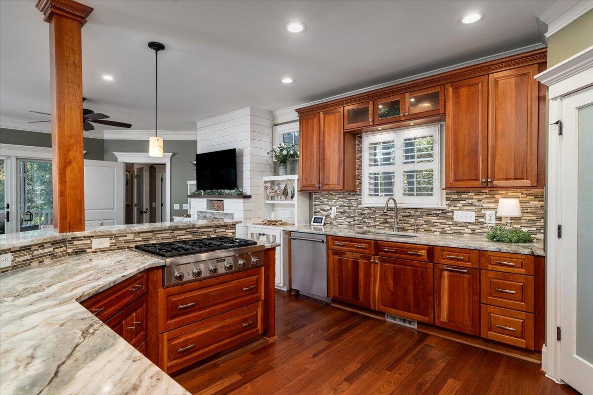 6124 Rudder Lane