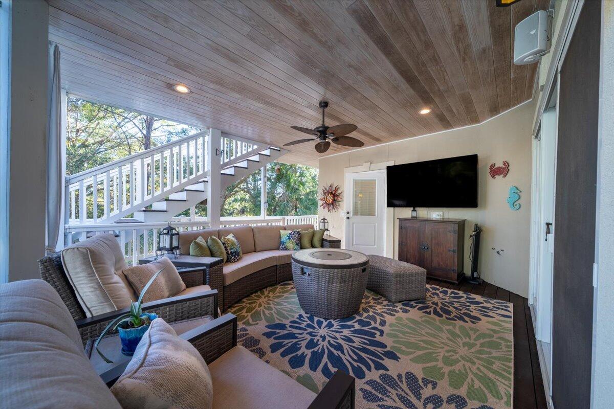 6124 Rudder Lane