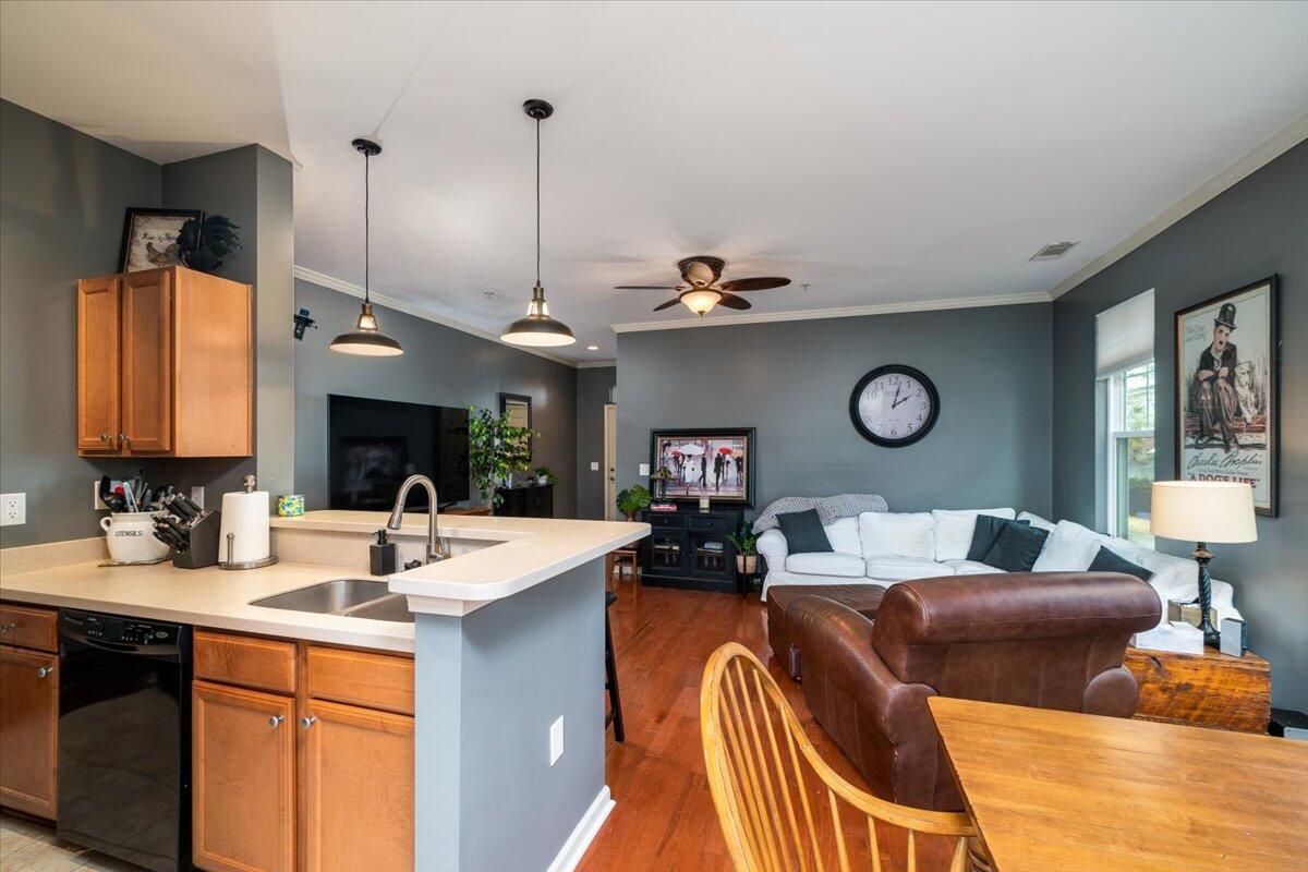 1225 Blakeway Street # 1003