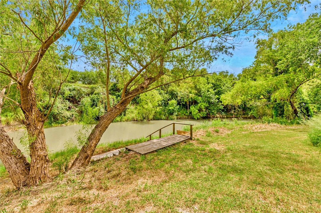 22150 County Rd 1718