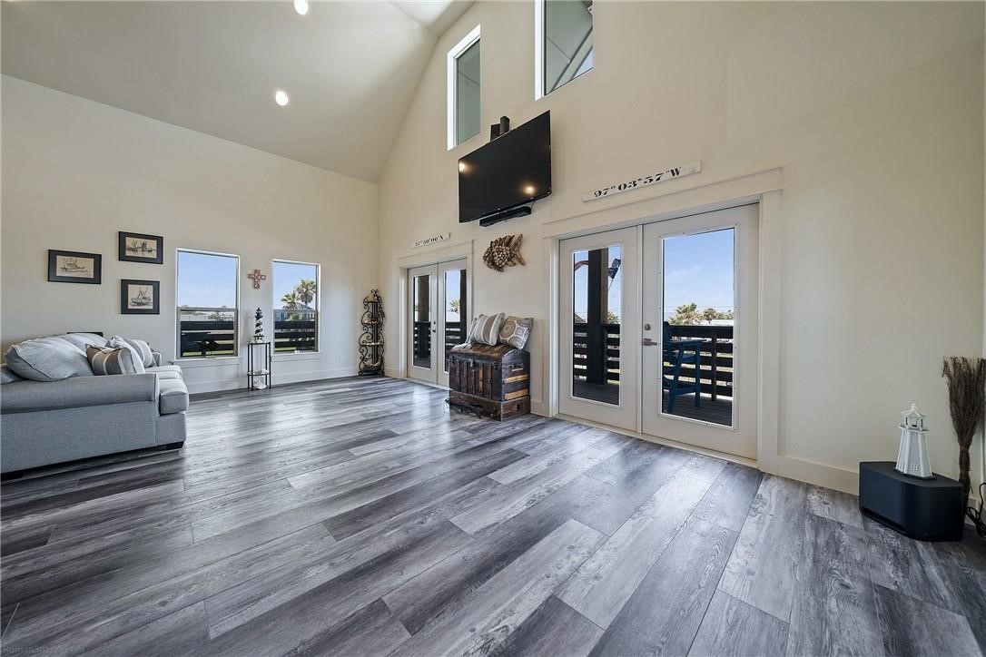 427 Farley St.