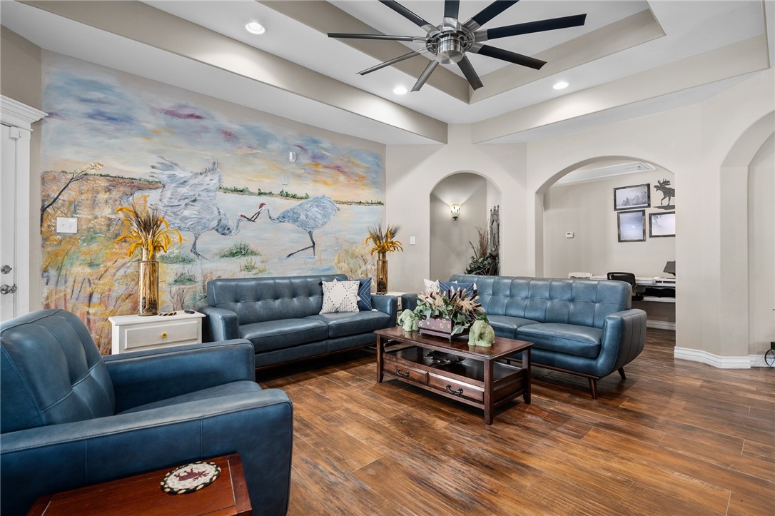 2817 CHAPEL VIEW Dr