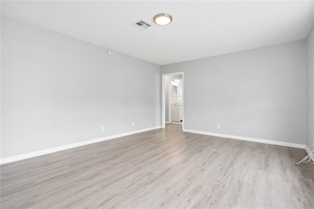 3432 Olsen Dr