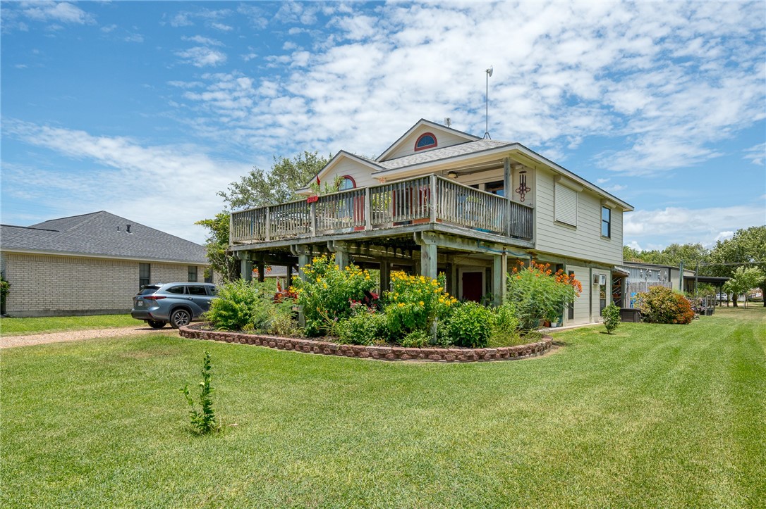 205 E Bay Ave
