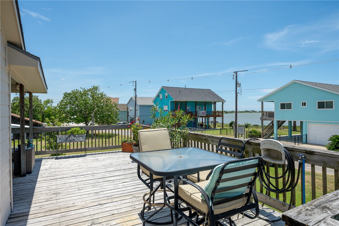 205 E Bay Ave