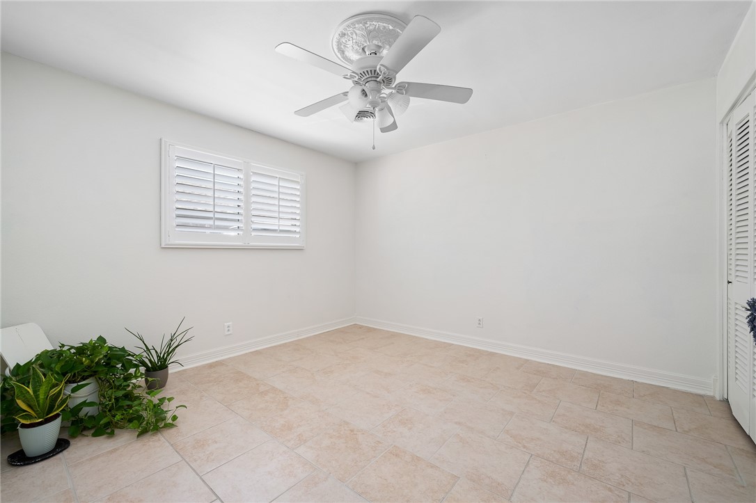 53 CAMDEN PL