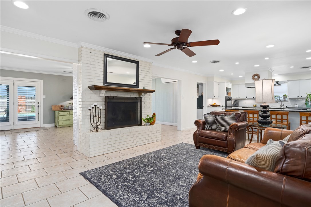 53 CAMDEN PL