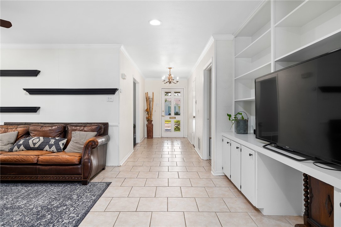 53 CAMDEN PL