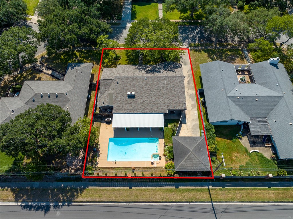 53 CAMDEN PL