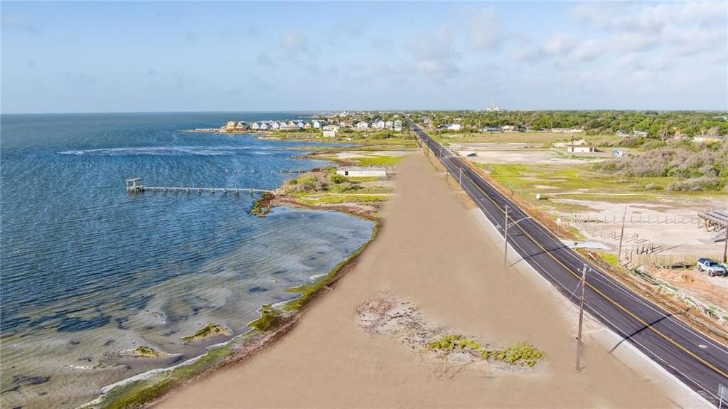 2805 Laguna Shores Dr.