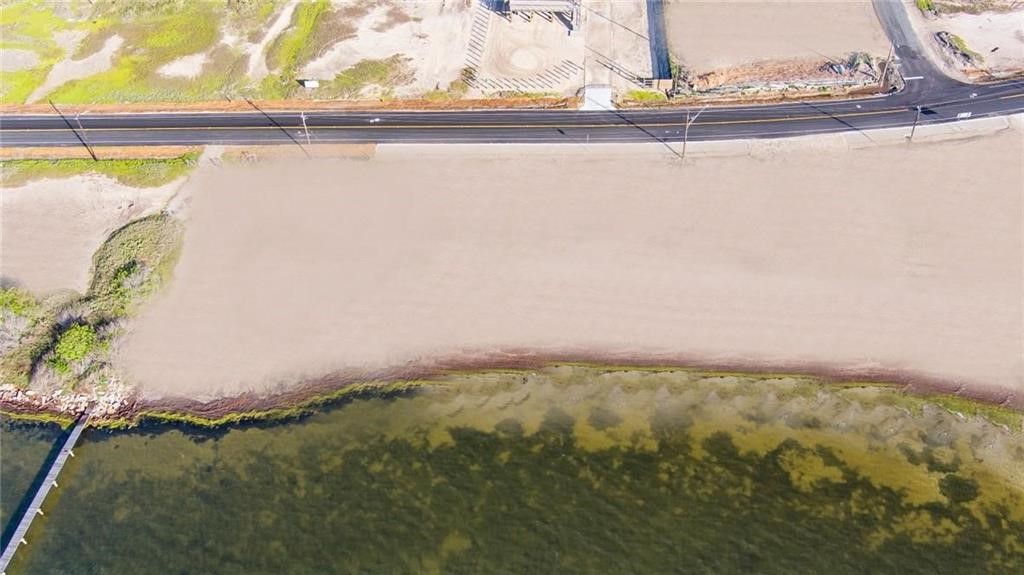 2805 Laguna Shores Dr.