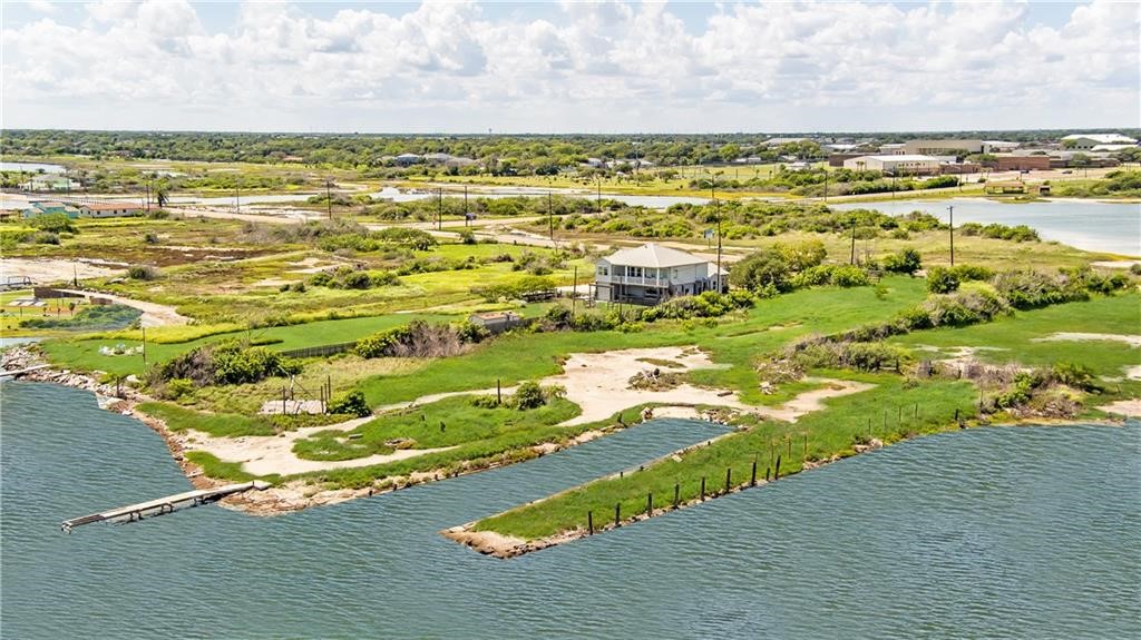 2229 Laguna Shores Dr.
