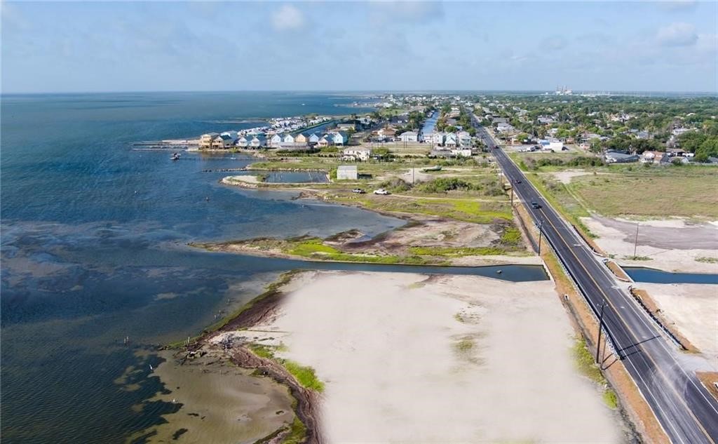 2849 Laguna Shores Dr.