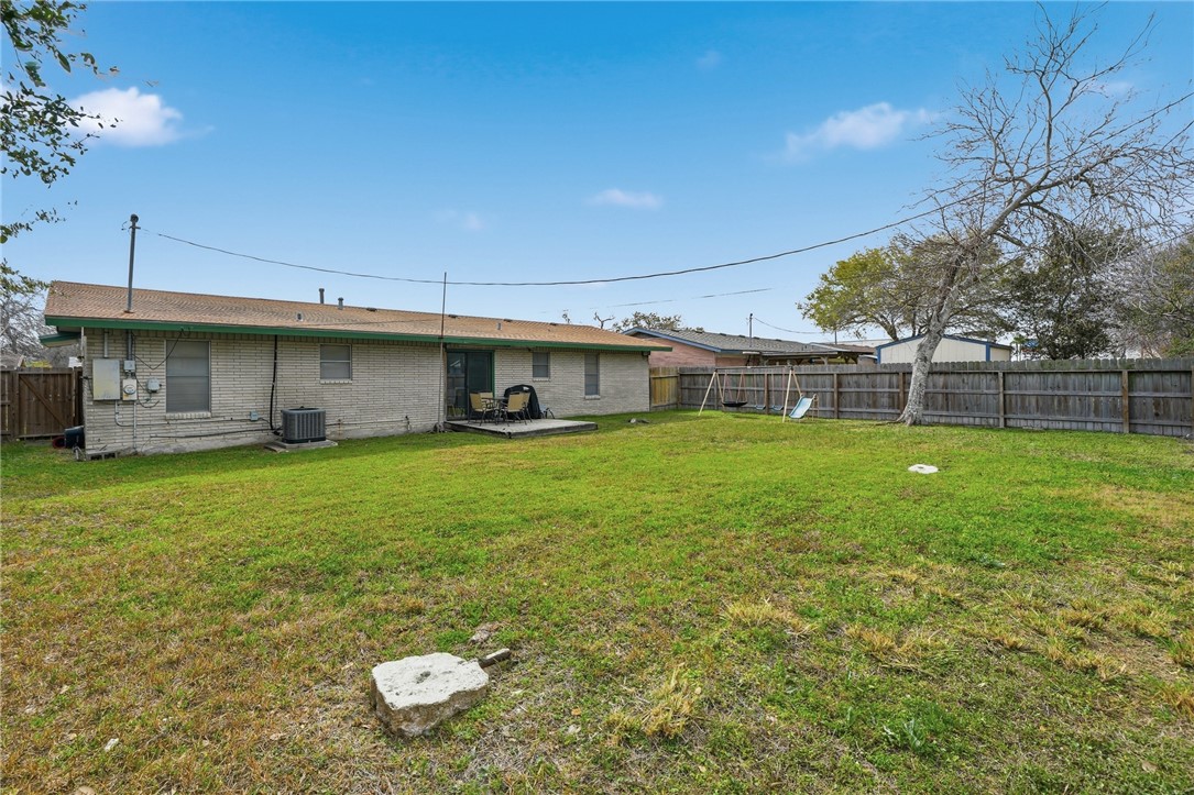 1213 SALEM Dr