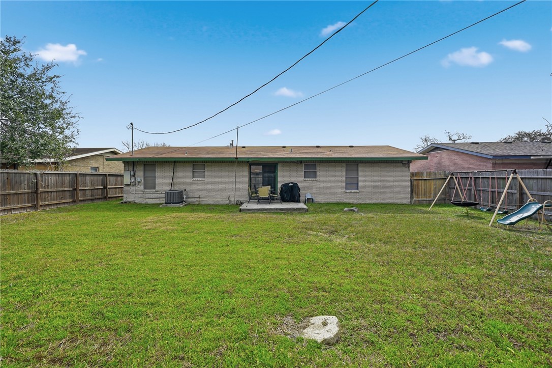 1213 SALEM Dr